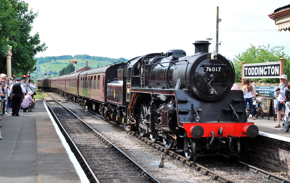 The Cotswolds in Steam Cotswold Exploring